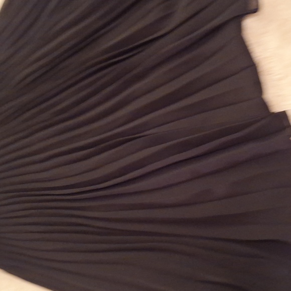 BNWT BCBGeneration Black Beautiful  Cocktail Dress Shrt w Pleat Skirt Size 4 - Picture 5 of 11